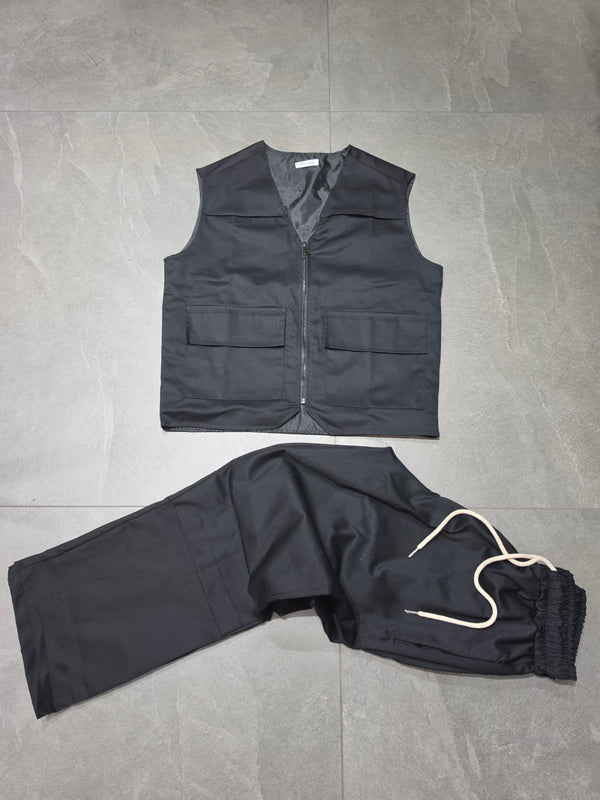 BLK SLEEVELESS